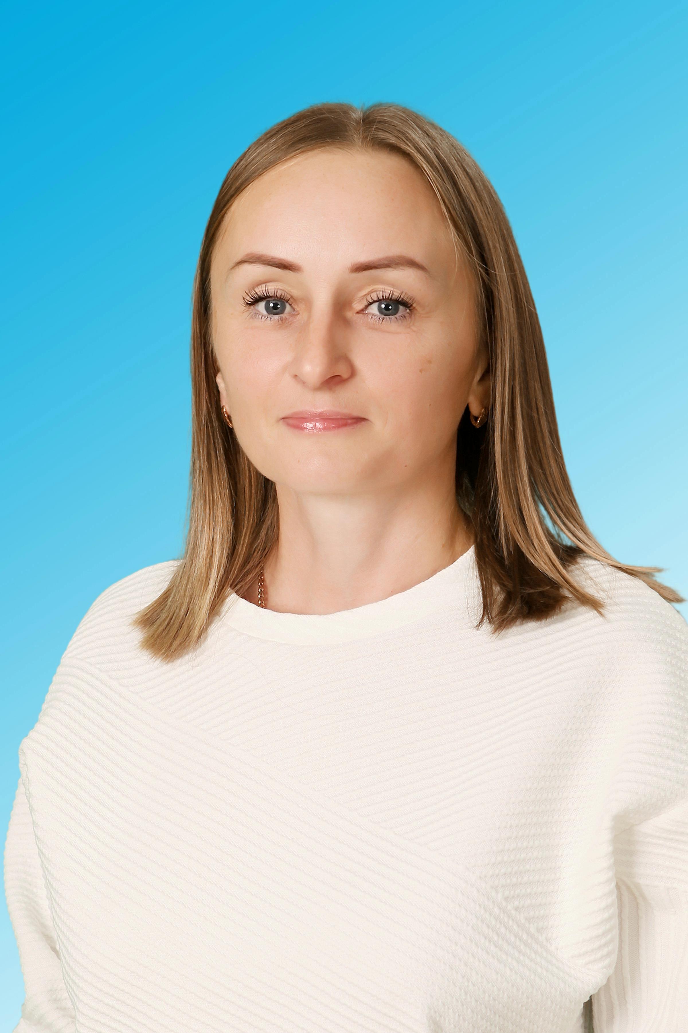 Воспитатель высшей категории Шаркунова Ирина Александровна.