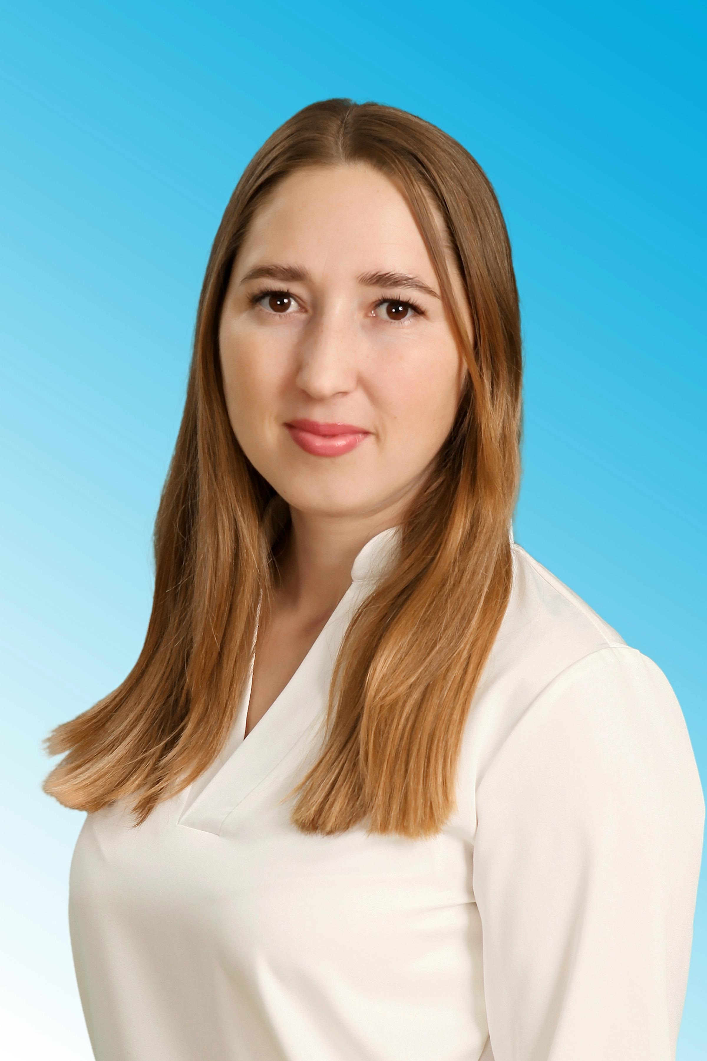 Инструктор по физической культуре Воробьева Анжела Ивановна.